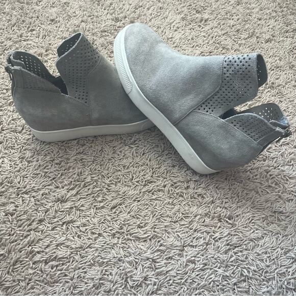 Steve Madden Shoes - Steve Madden Gray Platform Sneakers Size 8 Medium